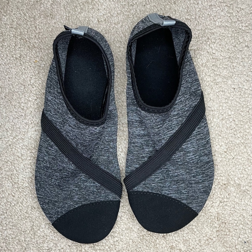 Womens water proof athletic shoes